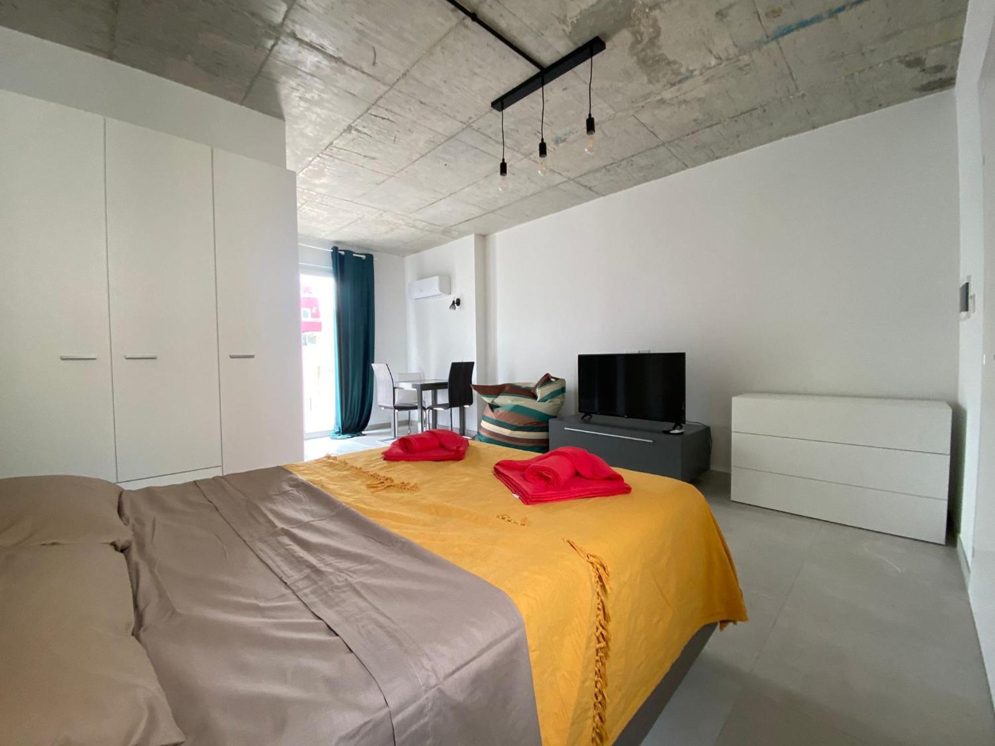 Minimal & Arty Townhouse